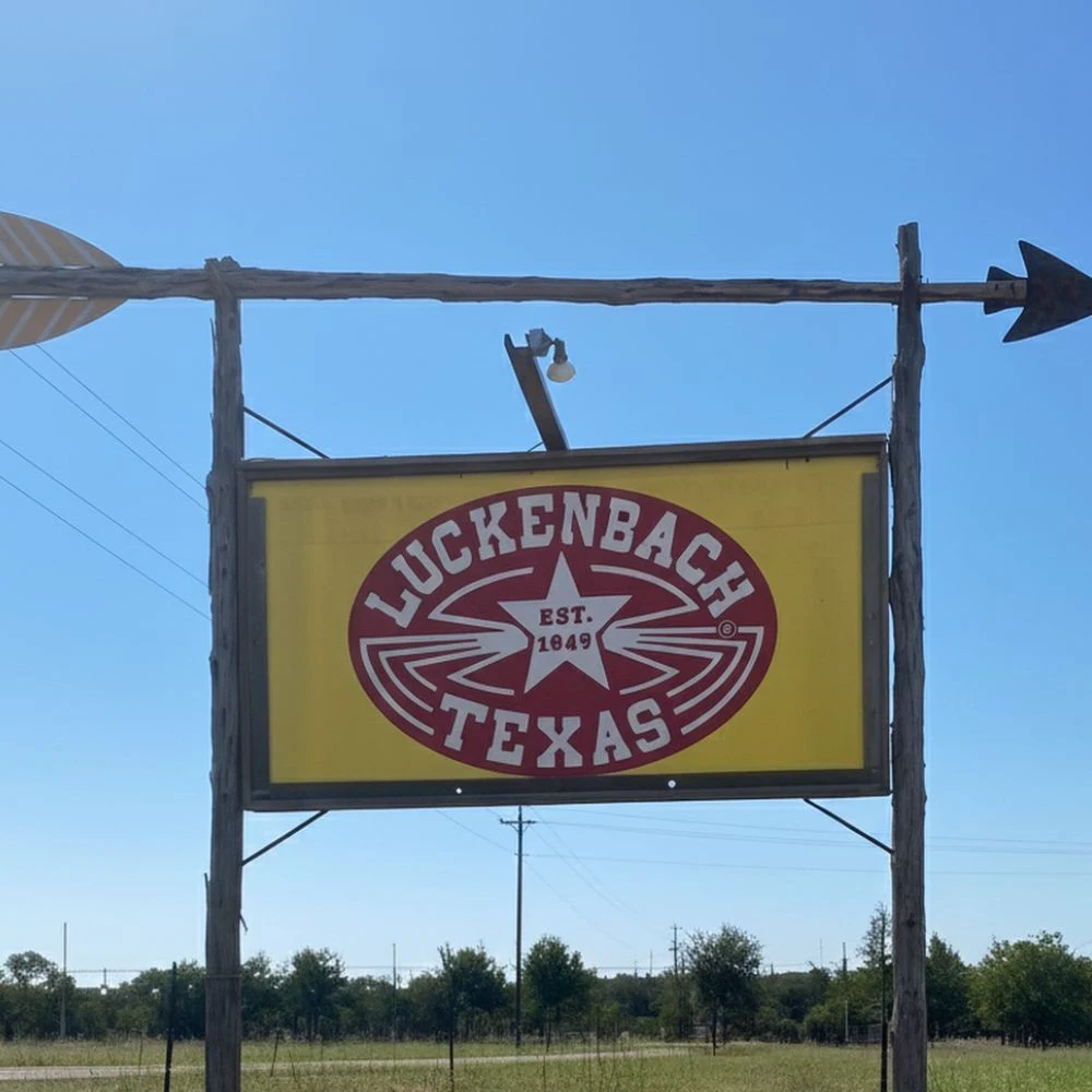Luckenbach